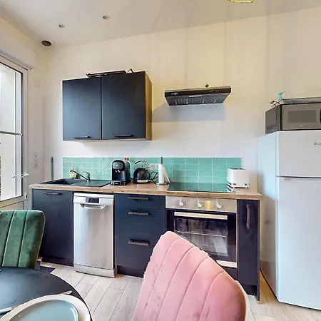 2 Bedroom Awesome Home In Royan *